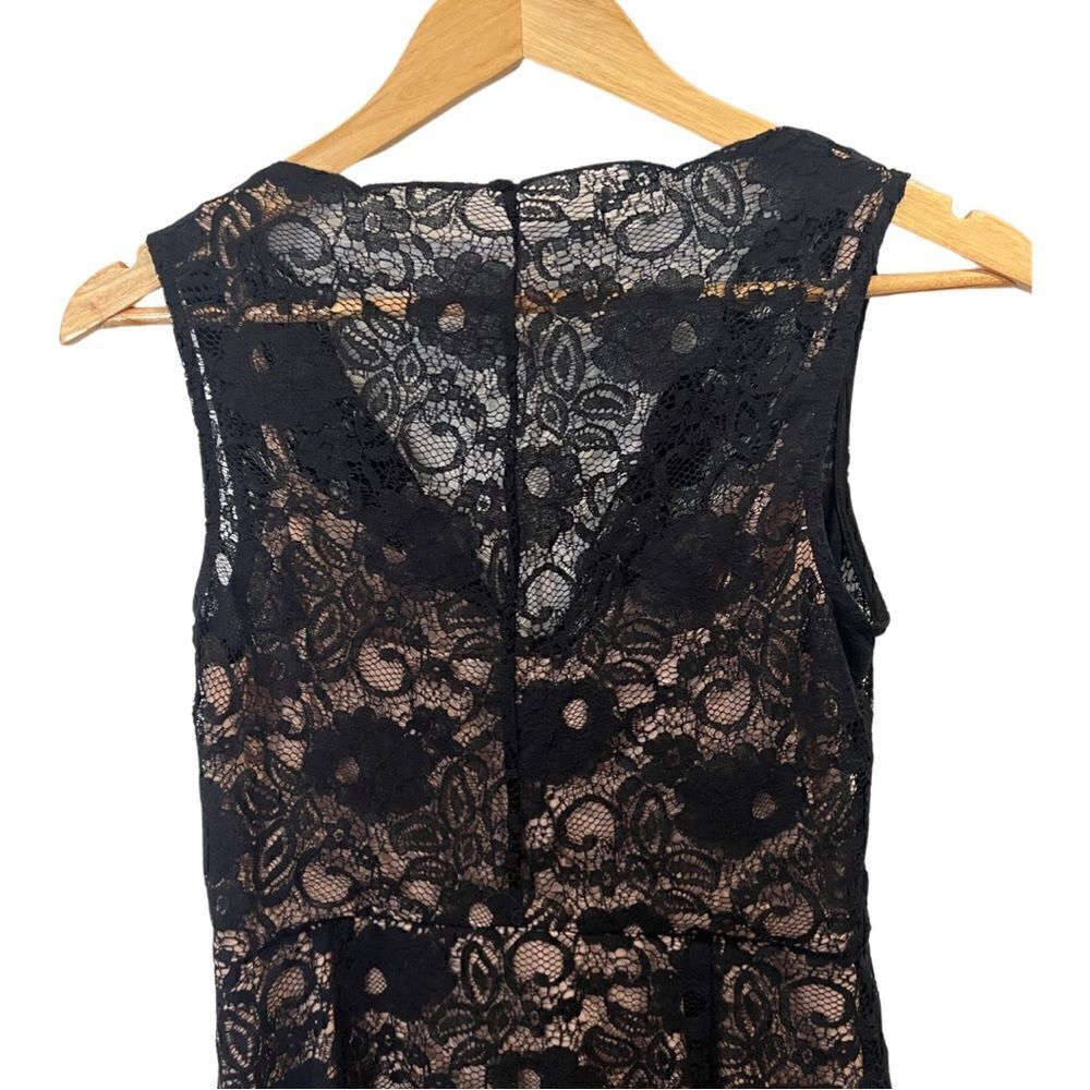 BCBGMaxazria Lynnette Black Lace Dress size 4 NWT - Picture 4 of 7